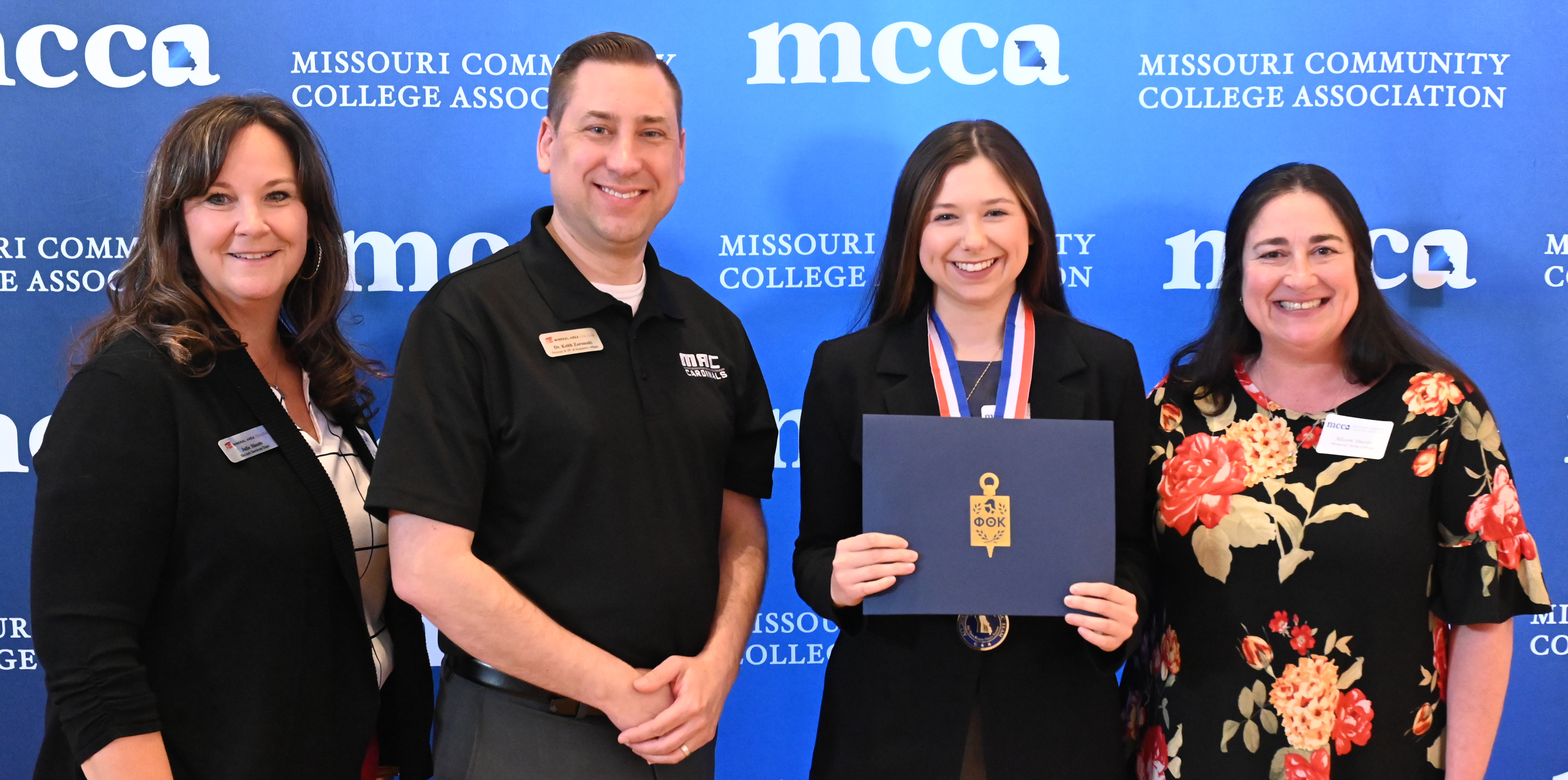 Julie Sheets_Dr Zoromski_Carly Saunders_Alison Sheets_web_2.jpg